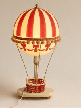 Vintage Dolly Toy Company Hot Air Ballon Table Lamp Decor